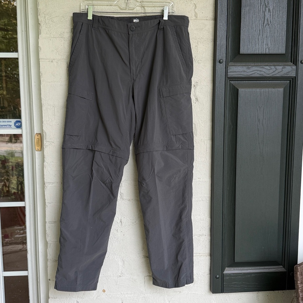 REI Co-op Men’s Gray Nylon Convertible Pants/Shorts Size 38x32 - Picture 2 of 11